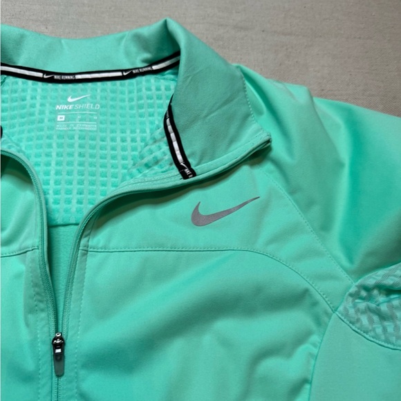 Woman’s Nike Shield Full Zip Jacket - Picture 7 of 10
